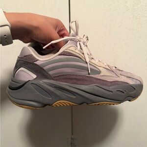 adidas Men's Gray and Tan Sneakers